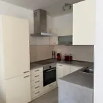 شقة - Cernice بلزن