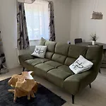 - Cernice شقة *