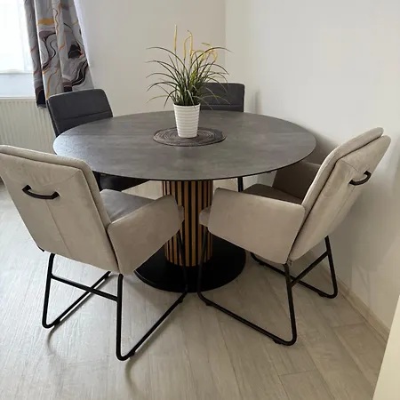 - Cernice Apartman