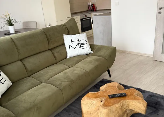Apartament - Cernice *